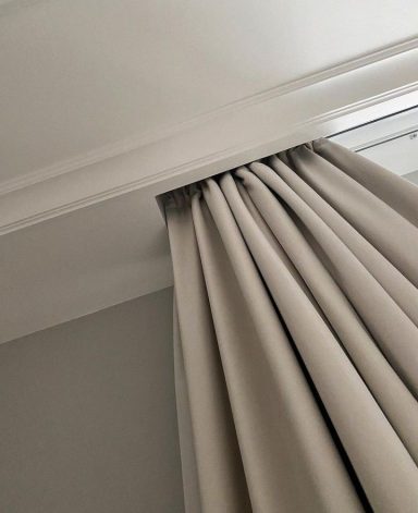 esconde cortinas con moldura pladur